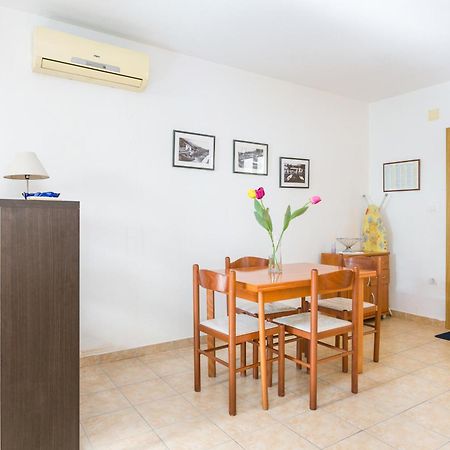 Apartments By The Sea Zivogosce - Porat, Makarska - 20207 Ігране Номер фото