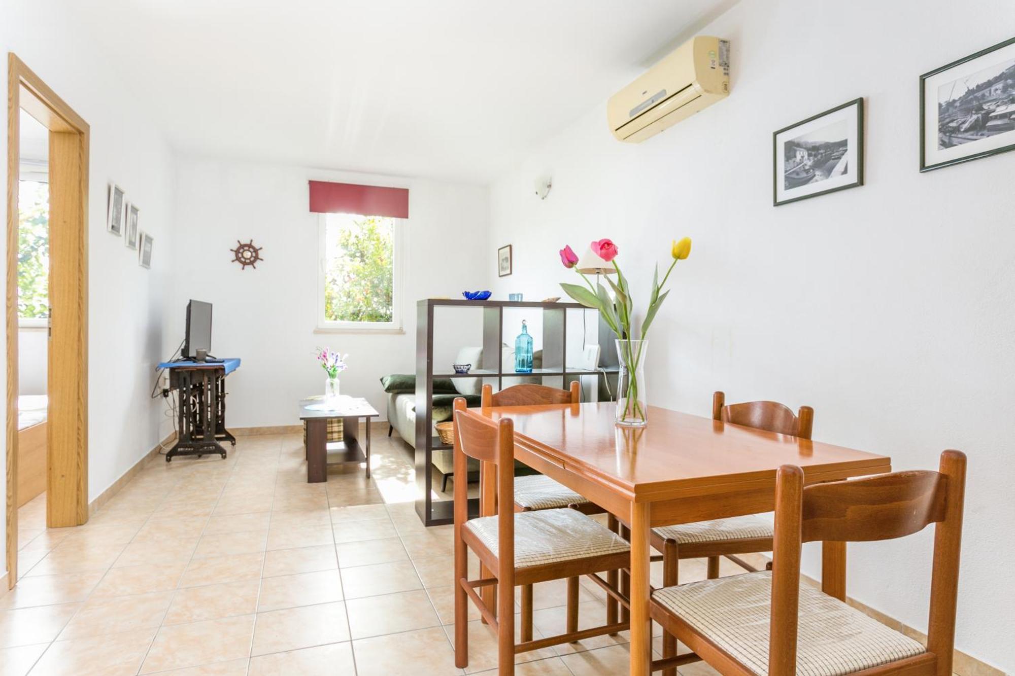 Apartments By The Sea Zivogosce - Porat, Makarska - 20207 Ігране Номер фото